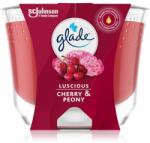 Glade Luscious Cherry & Peony lumânare parfumată 224 g