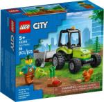 LEGO® City - Kerti traktor (60390)