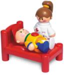 Tolo Toys Set tematic bebe: În spital cu 2 figurine Tolo (89990)