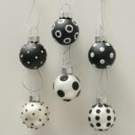  Üveg karácsonyfadísz gömb, fekete és ezüst színű, matt felületű, pöttyös, körös, 3cm 12db