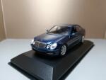 MINICHAMPS Mercedes Benz E-Klass (w211) 2006 blue metallic1/43 (19868)