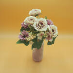  Kisfejű rózsa és margaréta csokor