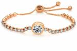 Maria King Kristályokkal kirakott karkötő kerek dísszel, rose gold színű - állítható méret (WEN1093)