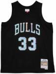 Mitchell & Ness Chicago Bulls #33 Scottie Pippen Iridescent Swingman Jersey black