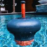 KOKIDO Revolution úszó vegyszeradagoló töltöttségjelzővel TKK 002