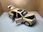 HONGW Rolls-Royce Cullinan 2019 (replica) Gold cu led-uri si sunete1/43 (21283)