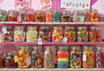 Cobble Hill 49003 - Candy Store - 2000 db-os puzzle (49003)