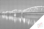  PontPöttyöző - Híd Torunban, Lengyelország Méret: 40x60cm, Keretezés: Műanyagtáblával, Szín: Kék