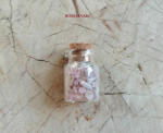  Ásvánnyal töltött kis üvegcsék talizmánnak rózsakvarc