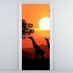 Mivali Fototapet pentru ușă - Girafele la apus (D022006D95205)