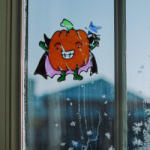 Family Halloween-i ablakdekor - Csillámos, színes tök Family 58107F (58107F)