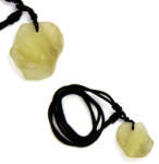  Pandantiv Lybian Desert Glass Cristal Natural Rar cu Snur 30x28x14 mm