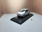 MINICHAMPS Ford Fusion silver 2002 ~oglinda rupta~1/43 (22970)