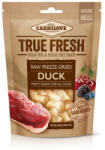 CARNILOVE True Fresh Raw freeze-dried snack Duck with red fruits - jutalomfalat kacsával és bogyós gyümölcsökkel 40g