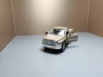 Maisto Dodge Ram 1500 Crem1/43 (23285)