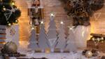 TRACON Piramidă Crăciun LED, lumânăritip brad, lemn, argintiu, cu bat. Timer 6+18h, 5LED, 3000K, 2xAAA (CHRTRWS5WW)