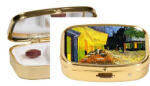 Fridolin Gyógyszeres fémdoboz 2 fakkos, 5, 1x1, 8x3, 6cm, van Gogh: Kávéház éjjel