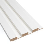 MDF Deco Fa hatású lamella, falburkolat - Alpesi fehér szín széles lamellával (275cm x 15.3cm x 1.5cm) - Köztes elem (NEW-130-153-4400-4400)