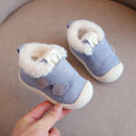SuperBebeShop Pantofi bleu imblaniti - Snow