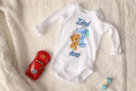 Kynga, H&M 3. Macis 1 éves szülinapi fiús baba body névvel