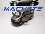 Welly Mercedes Sprinter Traveliner 2015 Maro1/43 (12476)