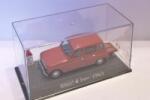 Universal Hobbies Renault 4 Super 1963 Rosu ( Renault Collection )1/43 (11090)