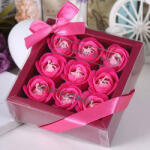 Aranjamente florale - Cutie Lovebirds cu 9 trandafiri de sapun, fucsia