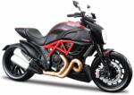 Maisto Motocicleta Maisto Ducati Diavel Carbon, 1: 12
