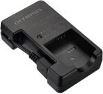OM SYSTEM UC-92 Akkutöltő LI-90B/LI-92B akkumulátorhoz (OMSGAL035) - tripont
