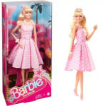 Mattel Mattel Barbie The Movie Margot Robbie kockás ruhában (HPJ96) - morzsajatekbolt