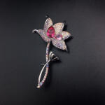  Platinával bevont exkluzív virágszál bross pink Swarovski kristállyal (0417. ) (G500871E01Y)
