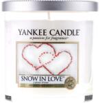 Yankee Candle Lumânare parfumată în pahar - Yankee Candle Snow In Love 538 g