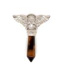 R. M. ékszer Koponya szárnyas medál fém tigrisszem 4, 5cm (020969)