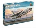  Italeri: F-8E Crusader vadászrepülőgép makett, 1: 72