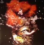 Björk Biophilia - bakelitfutar - 10 790 Ft