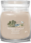 Yankee Candle Lumânare aromatică Signature sticlă medie Soft Woods 368 g