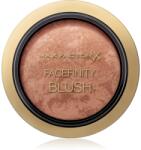 MAX Factor Facefinity fard de obraz sub forma de pudra culoare 10 Nude Mauve 1, 5 g