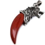 R. M. ékszer Karom fém farkas jáspis vörös medál 2x5, 5cm (022057)