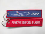  Boeing B-737 Remove Before Flight kulcstartó kék