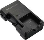 OM SYSTEM UC-92 akkumulátortöltő LI-90B/LI-92B-hez (TG-7) (V6560280W000)
