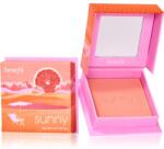 Benefit Sunny WANDERful World púderes arcpír árnyalat Warm coral 6 g