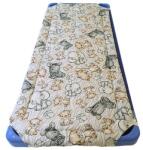  Töltött gumifüles ovis lepedő - 55x130 cm / szafarikölyök mintás - bézs