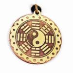  35; A 8 trigram gyűrűjében lévő Jin- Jang