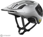 POC Axion Race MIPS sisak, Uranium Black/Argentite Silver Matt (XS (48-52 cm))