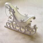  Fehér glitteres szánkó, akasztható. Mérete: 135x105 mm