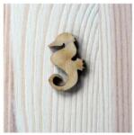  Natúr fa csikóhal, mérete: 2x3 cm