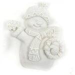  Hóember koszorúval, polyresin, fehér. Mérete: 60x40 mm