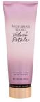 Victoria's Secret Velvet Petals illatosított testápoló 236 ml nőknek