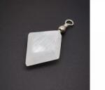 R. M. ékszer Szelenit medál rombusz 25x30mm (022139)