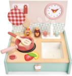 Tender Leaf Bucătărie de jucărie din lemn în cutie Kitchenette Tender Leaf Toys cu ceas tigaie de clătită și alimente (TL8201) Bucatarie copii